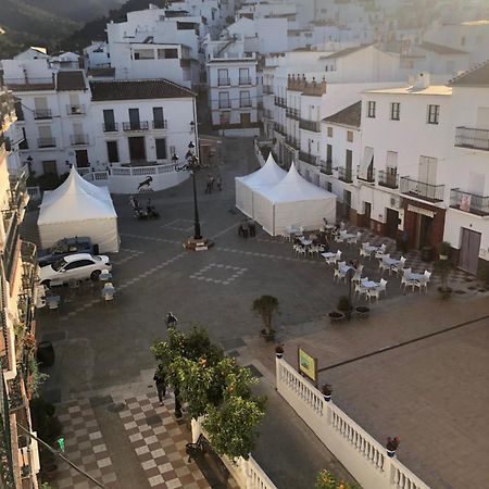 Casa Pepe La Rosa Atico Lägenhet Tolox Exteriör bild